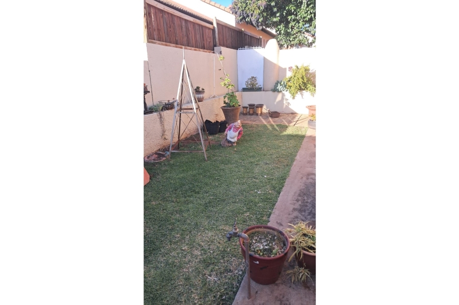 2 Bedroom Property for Sale in Heuwelsig Free State